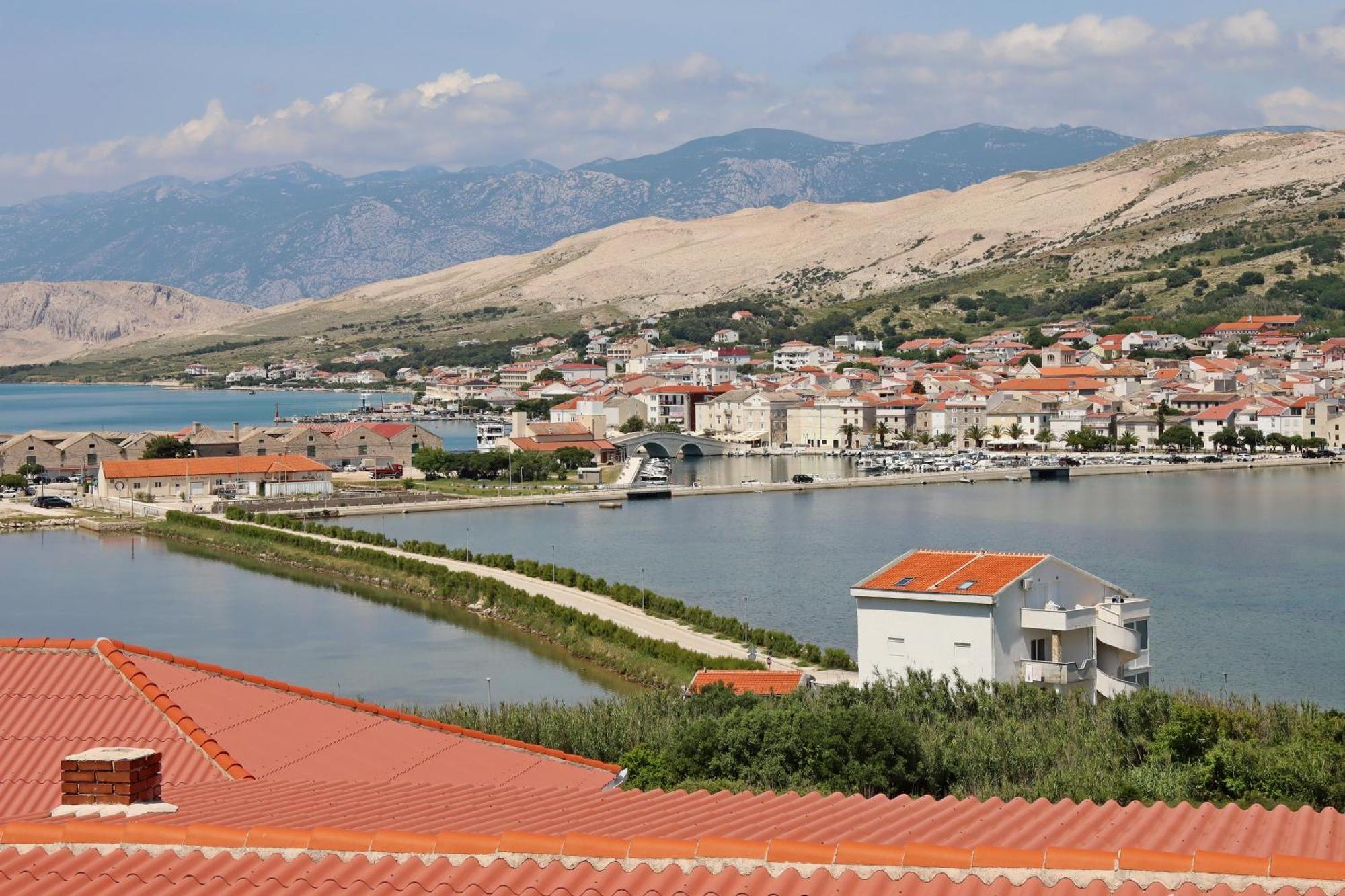 Seaside Apartments With A Swimming Pool Pag - 6412 Pag Town Exterior photo