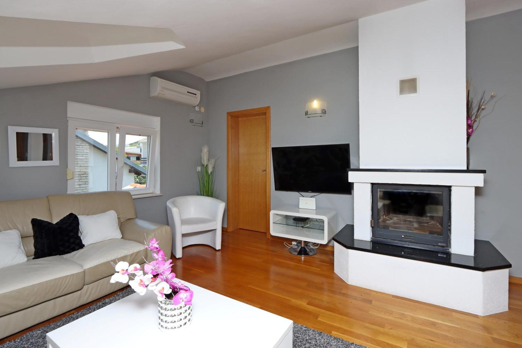 Seaside Apartments With A Swimming Pool Pag - 6412 Pag Town Room photo